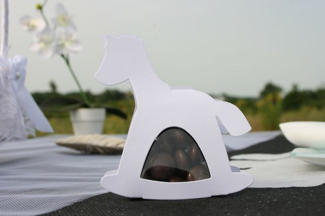 cheval bascule blanc