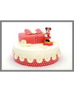 Figurine minnie en sucre sur gâteau