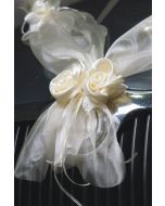 Guirlande organza, rubans et roses ivoire