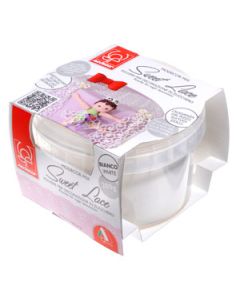 Préparation gâteau dentelle en sucre