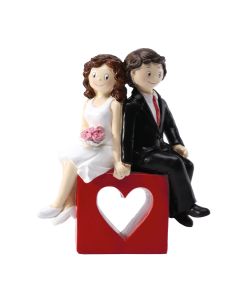 Couple mariés sur cœur rouge