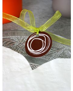 Nominette avec cercle blanc - marron 3 cm