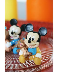 Figurine bébé Mickey